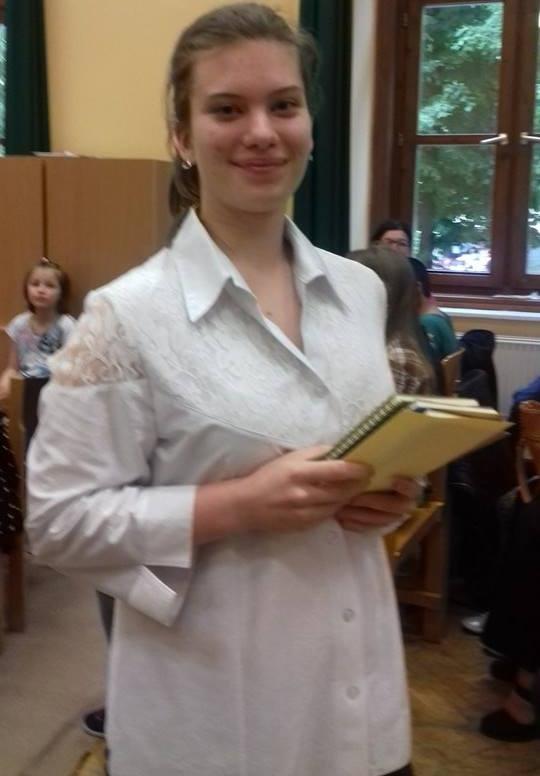 A harmadik forduló teljesítéséhez a szervezők személyes részvételre hívták meg a versenyzőket, amelyen 2017. május 13-án szombaton vehettünk részt Szegeden, a Karolina iskolában. Iskolánk 3.-4.