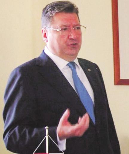 nagykanizsai hírek 8 Parragh: Fotó: Kanizsa Médiaház Parragh László: Szükség van a bérfelzárkóztatásra, különben kiürül az ország Nem azt tanítják, amit kellene A jövőben nemcsak a munkavállalók,