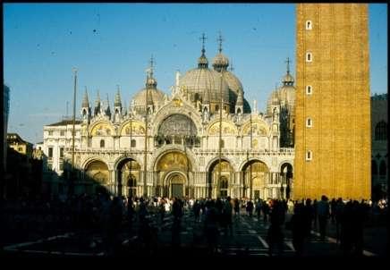 C.) Bizantizáló építészet Velencében