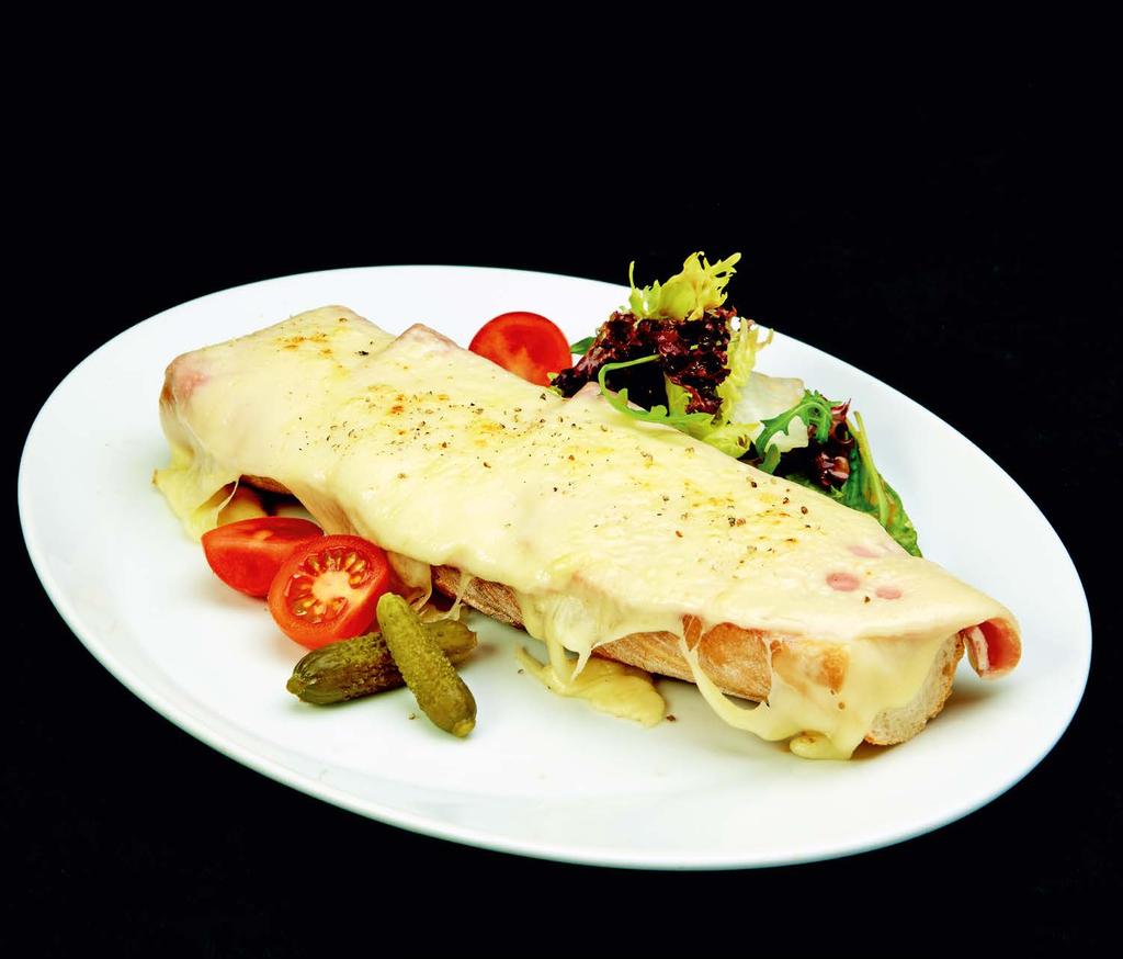 SZENDVICSEK Sandwiches / Sandwiches (11.30-tól / from 11.30 am / von 11.30 Uhr) SONKÁS MELEG SZENDVICS.