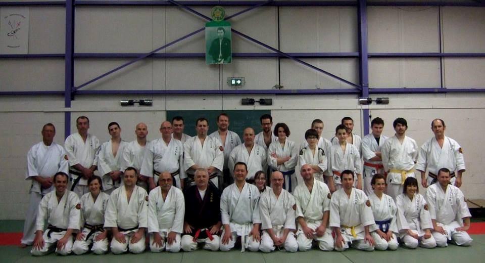 Hanbo-jitsu kurzus Franciaországban Január 30-31-n Shihan Vikartóczky Gusztáv és sensei Vikartóczky Szilvia Franciaországba utazott, ahol kétnapos Nihon tai jitsu/hanbo-jitsu kurzust vezettek le Jean