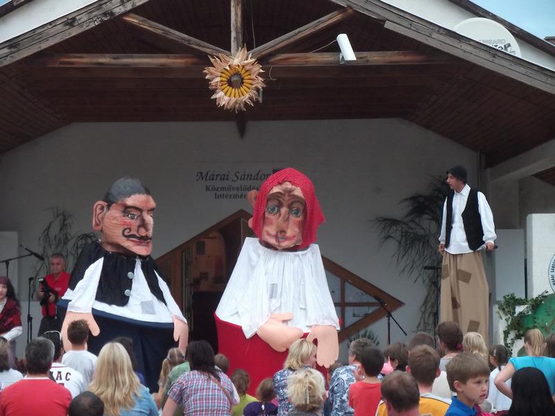 Folklórszínház Népi mesemondó Képmutogató
