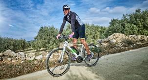 25 km/h sebességig) készen áll arra, hogy segítsen, bármikor is ülsz két kerékre kalandokat és szórakozást keresve.