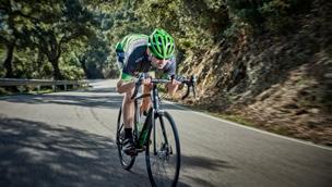 A ŠKODA Road Elite országúti kerékpár Carbon Road Race CRB kerete rendkívüli rugalmasságot