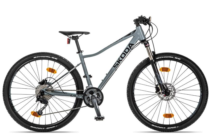 Súly 13.8 kg Váz Aluminium 6061.