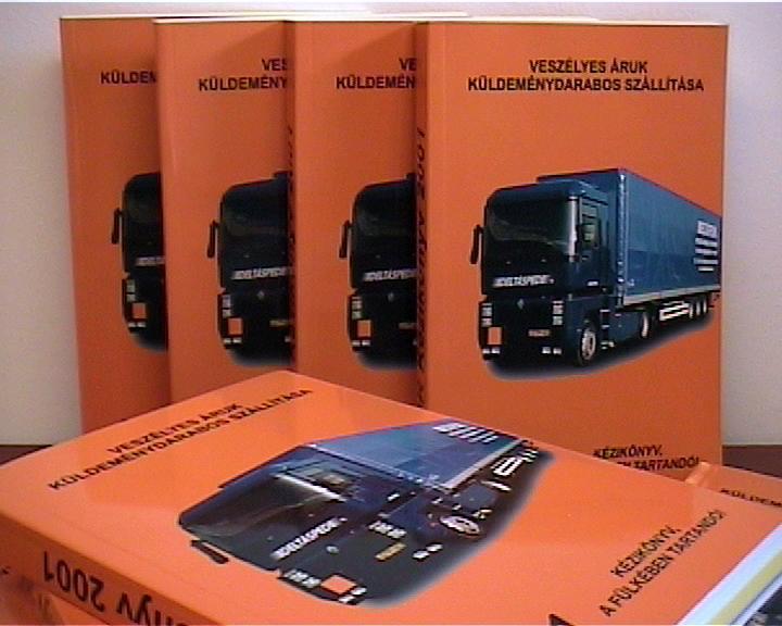 Priruènik drži se u kabini vozila (za prevoz opasne komadne robe) + nastavno pomagalo pomaže i podržava savremenu pripremu: kod ispita za vozaèe u toku rada u radu organa za nadzor sažetost upuãuje