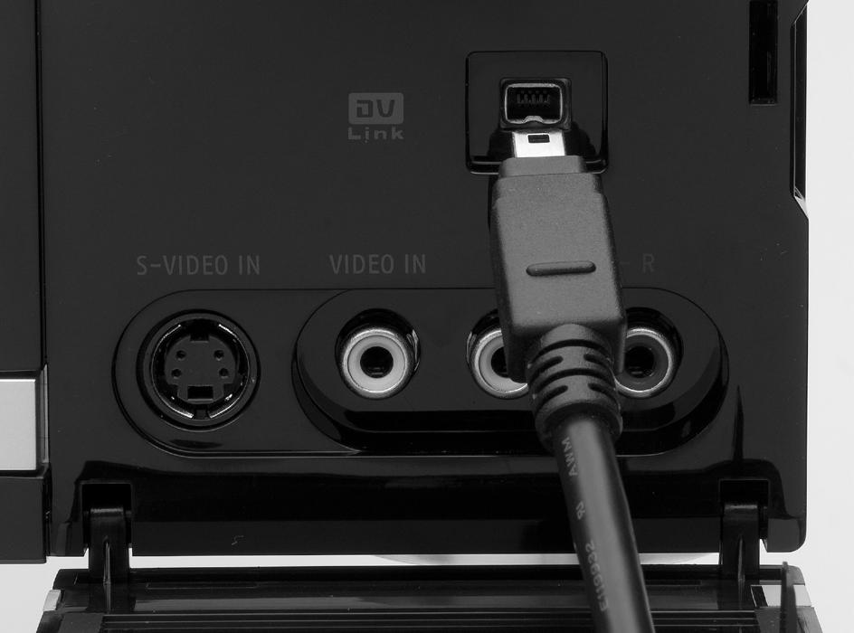 Si vous rencontrez un problème lors de l enregistrement en utilisant un DV-Link, veuillez connecter votre DV via les câbles S-Vidéo ou composite à ce graveur de DVD.