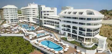 Green Holidays ortaklarından İlke Baykara Köprü Dergisi ne yaptığı açıklamada, şimdilik haftanın 5 günü Antalya ya charter uçak kaldırdıklarını, Cumartesi günleri kalkan uçağın kapasitesini ise 180