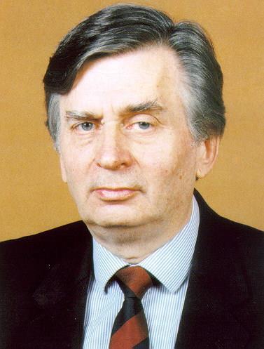FKGP, KDNP történész tanár (magyar-töri) Orvostörténeti Múzeum 1993 (nyirokrendszer-rák) Göncz Árpád lett
