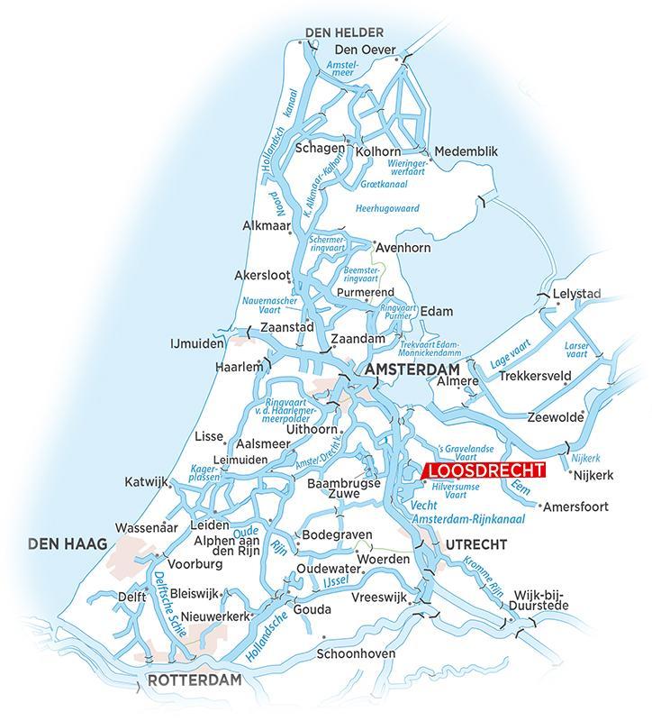 Áthajózhatunk Amszterdamon, megannyi élményt szerezve a holland fővárosban.