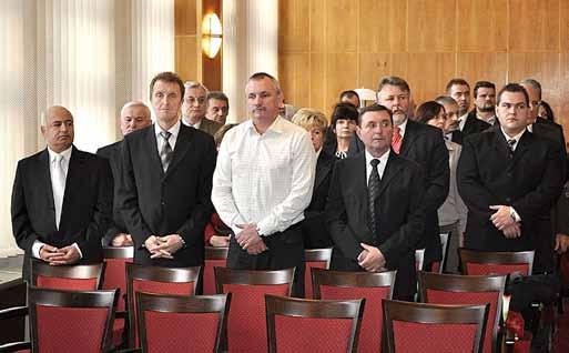 decembra sa v Obradnej sieni Mestského úradu v Lučenci konala ustanovujúca schôdza mestského zastupiteľstva, na ktorej zložili sľub novozvolená primátorka a poslanci.