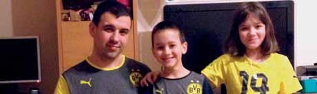 Sági Adrián Ein Dort munder Jung aus Veszprém Egy Dort munder Jung Veszprém ből A Boy from Dortmund from Veszprém Sowohl innerhalb der Firma als auch im Freundes- und Familienkreis ist bekannt, dass