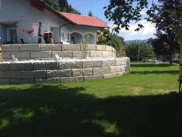 2017 ist noch eine weitere Mauer in etwa der selben Größe geplant.
