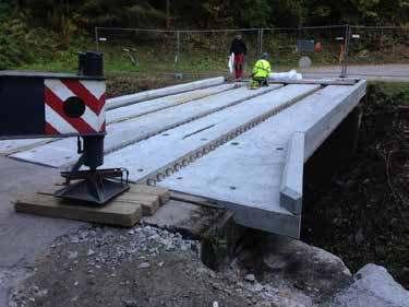 SW Erfolgsprojekt VERKEHR Mühlbachbrücke, Tirol Neuerrichtung der desolaten Stahl-Holzbrücke in der Gemeinde 9903