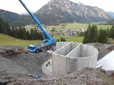 Die Außenwände wurden formschön mit einer SW-ReCon Stützwand verkleidet.