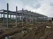 A 18 m-es fesztávval rendelkező kétirányba lejtő T km.