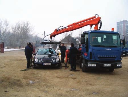 Eddig ugyanis a parkolás megfizettetése elsősorban a hazai gépkocsivezetőkre vonatko zott, akik viszont nem tartották tiszteletben a parkolási szabályokat a városban, ők pótje gyet kaptak.