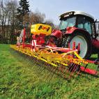 de diferite grosimi. Această combinaţie este unică în tehnica agricolă. Fiecare câmp de discuri poate fi utilizat în grosime variabilă unul faţă de celălalt.