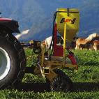 .. 37 kw / 50 PS (depinde în mare măsură de puterea de ridicare) Posibilitate de combinare cu o greblă pentru GK (vezi pagina 60-62) Posibilitate de combinare cu o semănătoare APV (PS sau MD)