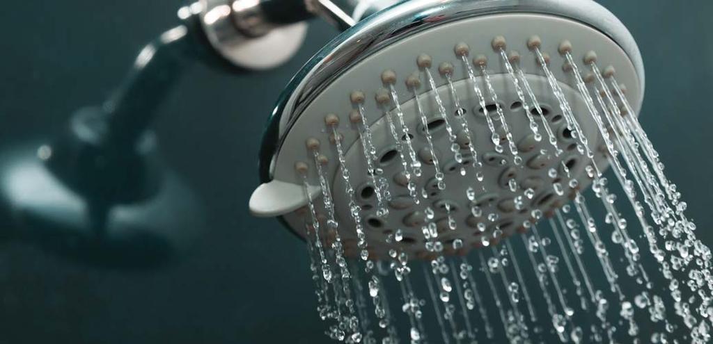 MAGAS HATÉKONYSÁGÚ HŐSZIVATTYÚ RENDSZEREK Kompresszor hatékonyság COP = 4,3, norma EN 255-3 Anti-legionella védelem
