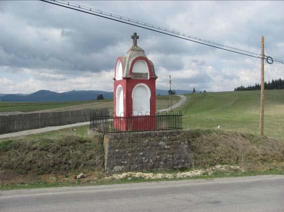Sunt construcţii independente învelite cu şindrilă sau ţigle ceramice