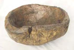 Piuã pentru sare. Sat Boarca, com. Râmnicelu, jud. Brãila; proprietar anterior: Zamfirescu Gheorghe. Lemn; cioplire. DB: 28 cm; DM: 44 cm. 2/2 sec. XX.