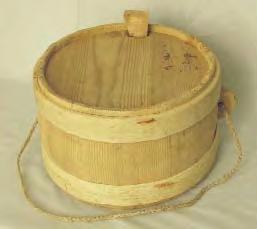 174. Toc pentru slatinã. Sãliºtea de Sus, jud. Maramureº. Lemn de brad. D: 35 cm; H: 20 cm. Prima jumãtate a secolul al XX-lea.
