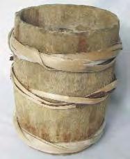 Cu un gâvan (polonic) din lemn se ia pentru gãtit. Fibra de lemne este distrusã de concentraþia de sare din slatinã. MMSM, 3320. Întocmit: Mihai Dãncuº, Hotico Grigore 179. Cofã pentru slatinã.