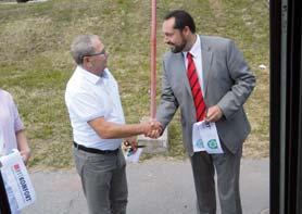 Dar prišiel odovzdať generálny riaditeľ spoločnosti Hyundai Motor Slovakia na Slovensku Martin Saitz, kmotra projektu novozvolená MISS Slovensko Lujza Straková a zástupca firmy vitamed.sk. Za neonatologickú kliniku prevzala vozíky zástupkyňa prednostu kliniky MUDr.