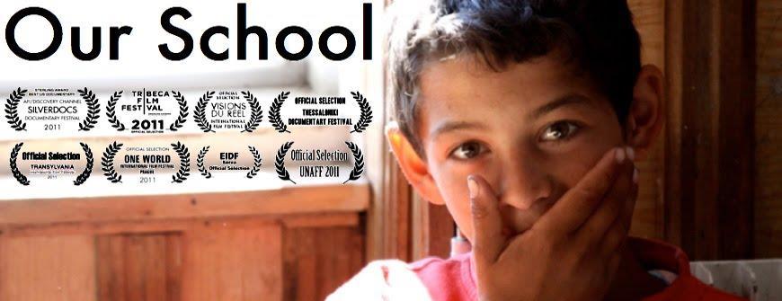 A mi iskolánk román, svájci, amerikai dokumentumfilm, 2011, 90 perc román nyelven, magyar vagy angol felirattal rendezte: Miruna Coca-Cozma, Mona Nicoara Meggátolható-e pénzzel a romák hátrányos