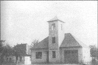 Nový hasičský dom", postavený v roku 1948. Kálnicki požiarnici v šesťdesiatych rokoch. Finančné prostriedky vo forme pôžičky poskytlo miestne úverné družstvo.