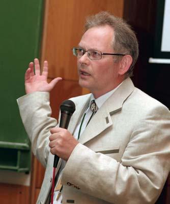 Természettudósok, orvosok végeztek hõmérsékleti és légnyomásméréseket; egyházi krónikák, hadinaplók, személyes levelezések szólnak a XVII-XVIII. század idõjárásáról.