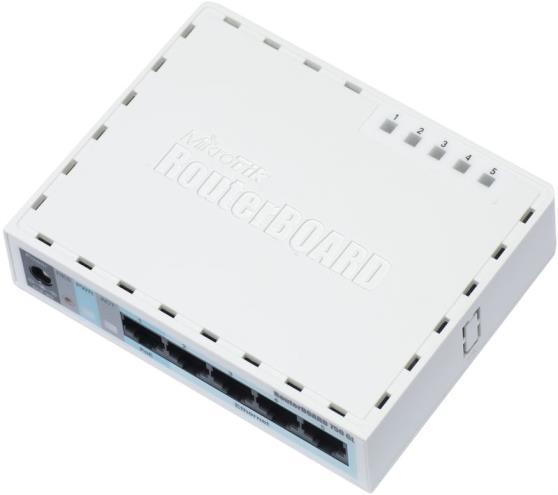 Ezen kívül a készülék nagy teljesítményű 1W-os WiFi-vel, USB porttal, műanyag beltéri házban, tápegységgel, és műanyag védőburkolattal rendelkezik.
