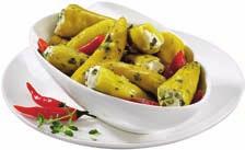 saramură (200 g), scurs, mărunțit Ingrediente: / Hozzávalók - 250 g brânză ricotta - 12 măsline negre, curățate de sâmburi, tăiate în jumătăți - 1-2 lingurițe cimbru