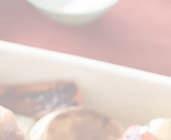 morcovi, descojiți și tăiați pe lungime - 1 lingură unt topit Ingrediente: / Hozzávalók: - 1 linguriță