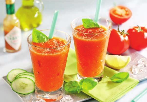 BĂUTURI ITALOK Bloody Mary - 150 ml vodcă - 300 ml suc de roșii - sare - piper Ingrediente: Preparare: Se amestecă vodca cu sucul de roșii.