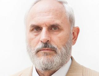 Károly Antal, a legendás Ellenpontok egyik szerkesztője vetette fel évekkel ezelőtt, hogy készítene egy mélyinterjút Borbély Imrével, az RMDSZ hajdani képviselőjével és a Magyarok Világszövetségének