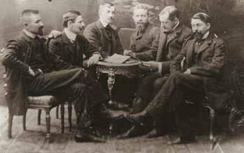 Váza, millenniumi díszítménnyel, 1911 Formaterv: Hidasi Pilló Sándor Keménycserép,