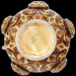 Vázapár, áttört rátétekkel, 1887 Porcelánfajansz, rátett díszek, medalionokban dupla falú, áttört