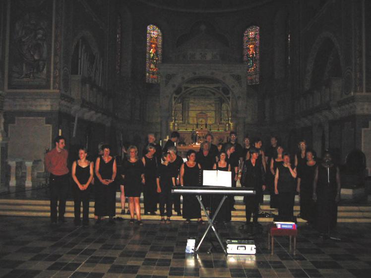 A szegedi Dóm belső része A Wiesbaden-i (Németország) Evangélikus Egyház GOSPICAL kórus első külföldi fellépése Magyarországon volt. A szegedi Dómban 2002.