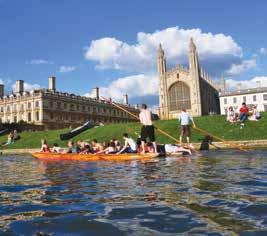Megkezdjünk utunkat észak felé, és megállunk Cambridge-ben. Sétálunk a különböző egyetemi épületek között, illetve a Backs kertészetben. A program végén, az esti órákban elfoglaljuk szállásunkat. 3.