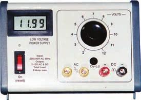 260x185x110mm, tömege: 2,65kg 70916 Kettős digitális tápegység 103 125 (2x 30V, 5A DC) 0-tól folyamatosan szabályozható feszültség és áramerősség /tetszés szerint használható áram- vagy