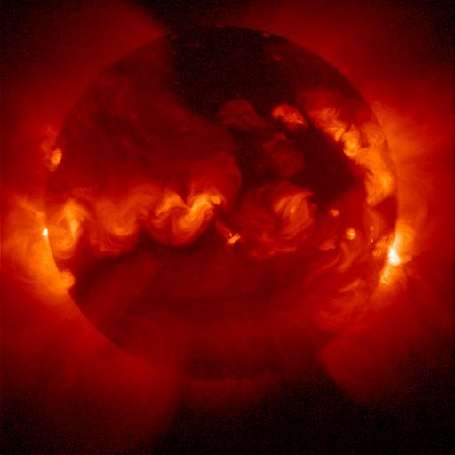 Elektromágneses környezet Természetes források Napkitörés A Föld magnetoszférája a Napból származó nagy energiájú részecskéket (napszél) nyel el.