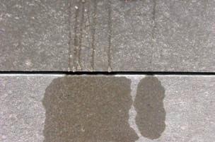 A cement szuszpenziót fémrúddal tisztítják ki a furatból, míg friss, és a szilikon szuszpenzió öntését újrakezdik. Miután a falat átitatták, a furatoknak nyitva kell maradniuk kb.