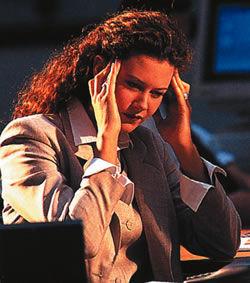 PSB = PSZICHOSZOMATIKUS BETEGSÉG! Tények: Egyre gyakoribb diagnózis a PSB. Hazánkban a lakosság 10 30%-át érinti. Fıként fiatal nık és idısebb férfiak szenvednek tıle.
