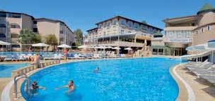 CLUB BELLA SUN **** (Side) A szálloda kb. 200 méterre található a tengerparttól, kb. 3 km-re Side-től és kb. 68 km-re Antalya repülőterétől.