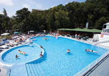erkély lobby és pool bár külső medence játszótér Térítésmentes: nyugágy, napernyő