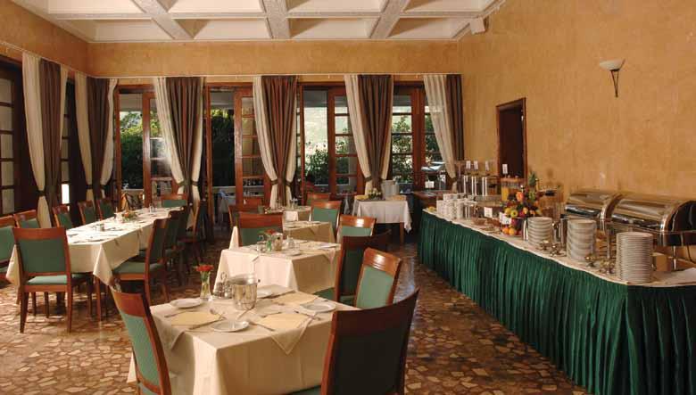 Hunguest Hotel Sun Resort **** A kéthektáros szállodapark közvetlenül a