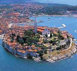 Sol Stella Maris apartmanok*** A 2012-ben felújított SOL Stella Maris egy gyönyörű lagúnában fekszik Umag központjától kb 2 km-re. A strand kb. 200 méterre található.