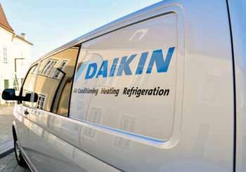 Eredeti pótalkatrészek, szerszámok és berendezések A Daikin szerviz és szervizpartner hálózatunk tagjai által használt alkatrészeket a Daikin egytől egyig jóváhagyta, ami azt jelenti, hogy a hiba és